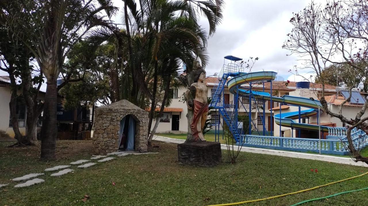 Pousada Clube Santa Cruz Santa Cruz de Minas Esterno foto